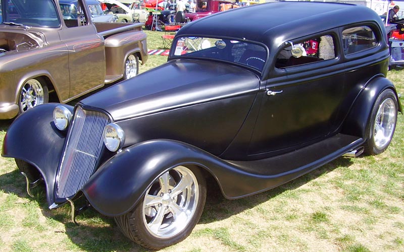 33 Ford Chopped Tudor Sedan