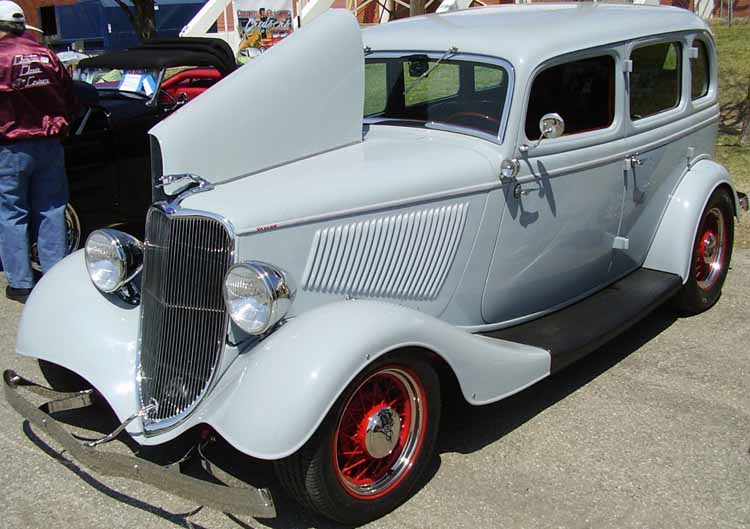 33 Ford ForDor Sedan