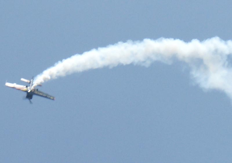 Patty Wagstaff Extra EA-300/S<br>Aerobatics Show